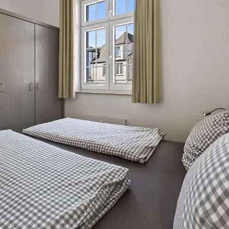 Haus Bielefeld 25 *