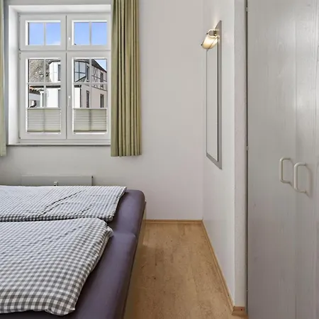 Haus Bielefeld 25 *