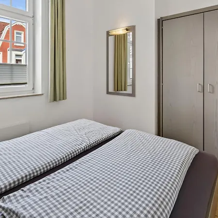 Haus Bielefeld 25 *